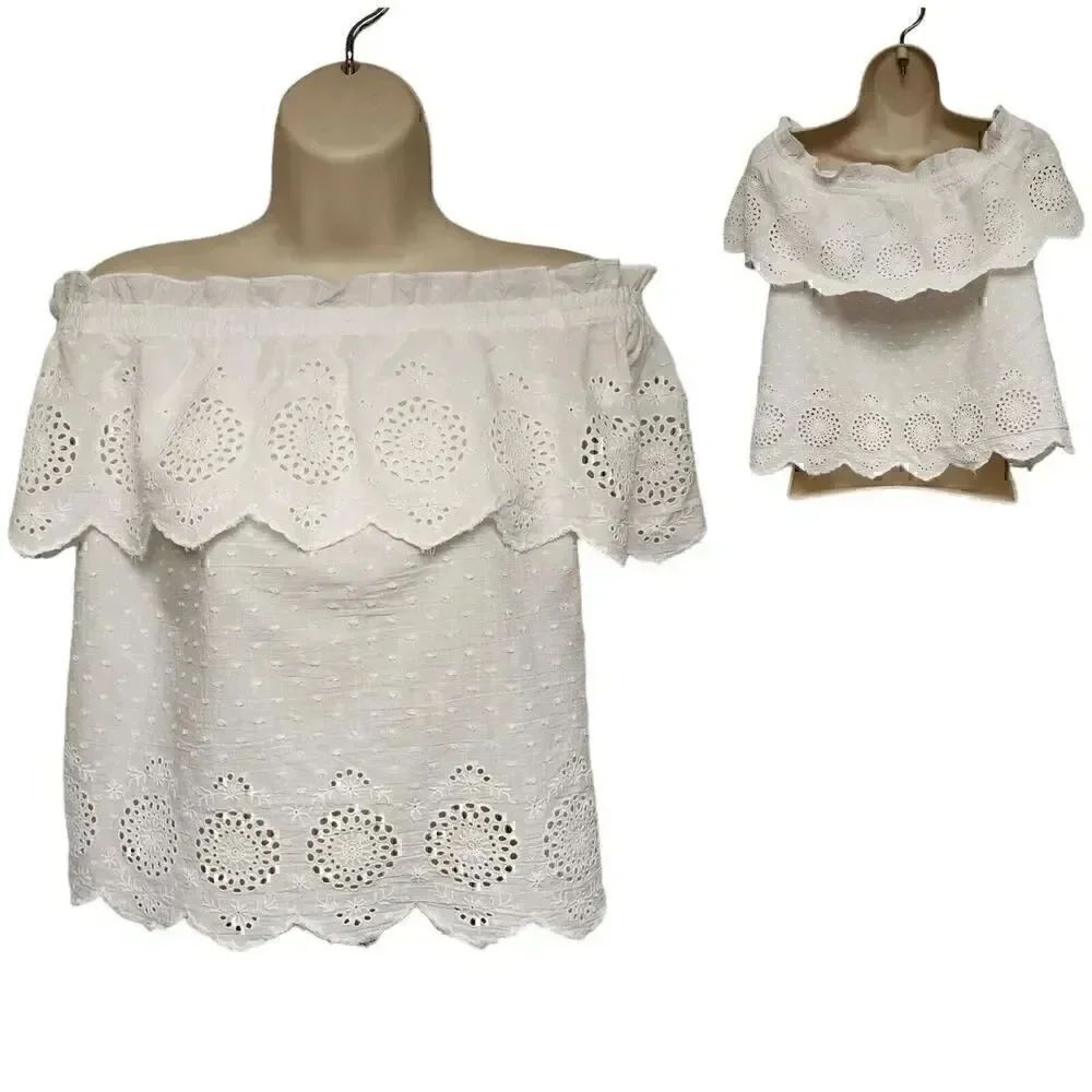 AMERICAN EAGLE OUTFITTERS Women's White Eyelet Off Shoulder Top Size Small